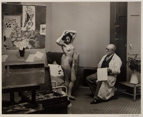 Henri Matisse dans son atelier à Nice - 1939